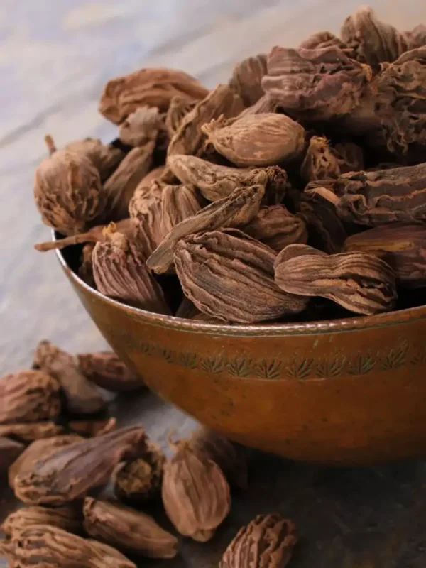 Black Cardamom/Badi Elaichi - Image 3